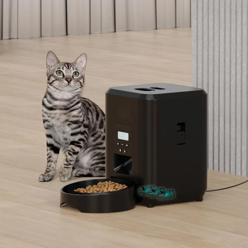 Smart Wi-Fi Pet Feeder for Cats & Dogs – 2L Auto Dispenser